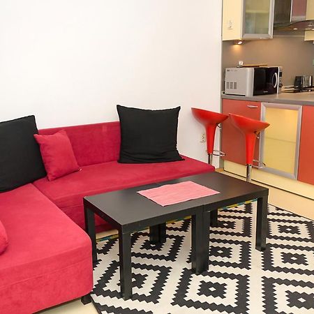 Red Square - Family Apartment In Varna Top Centre エクステリア 写真