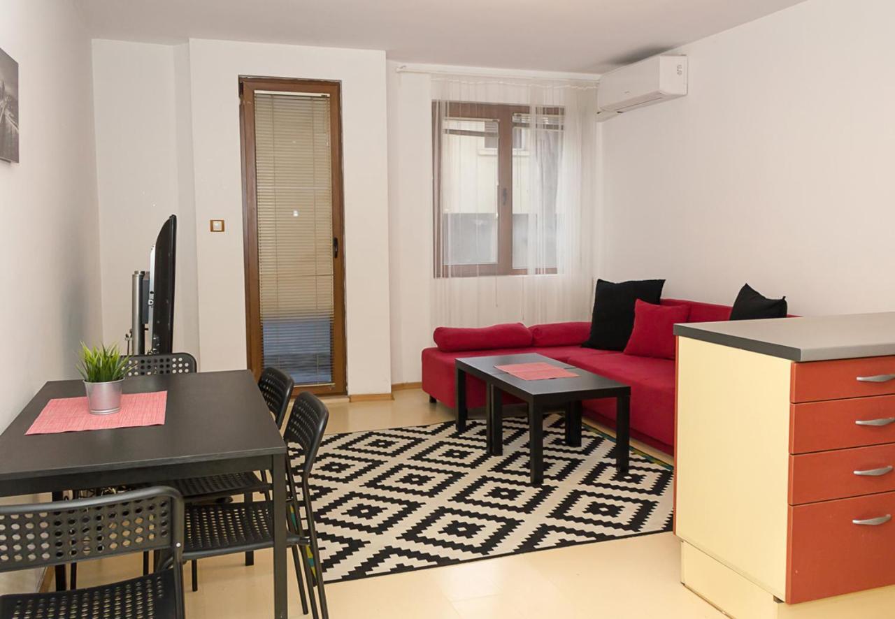 Red Square - Family Apartment In Varna Top Centre エクステリア 写真